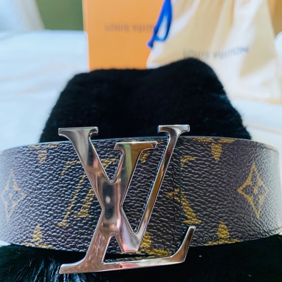 LV Initials 40 MM Reversible Louis Vuitton - Picture 5 of 7